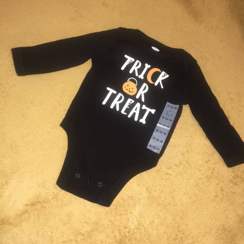 Old Navy trick or treat onesie size 6-12 M